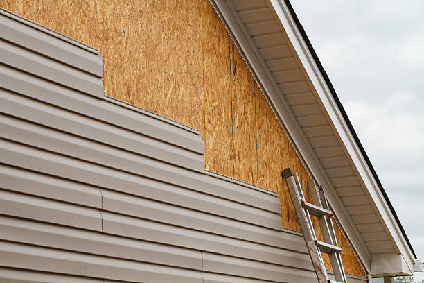 24/7 Emergency Vinyl Siding experts in Hebron, IL